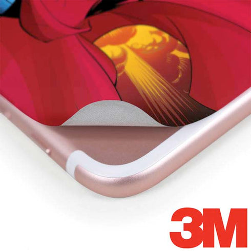 DC Comics Superman Action Flying Pose iPhone 8 Plus Skin